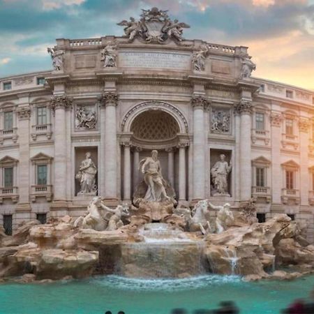 Апартаменты Trevi Little Palace #9 Рим Экстерьер фото